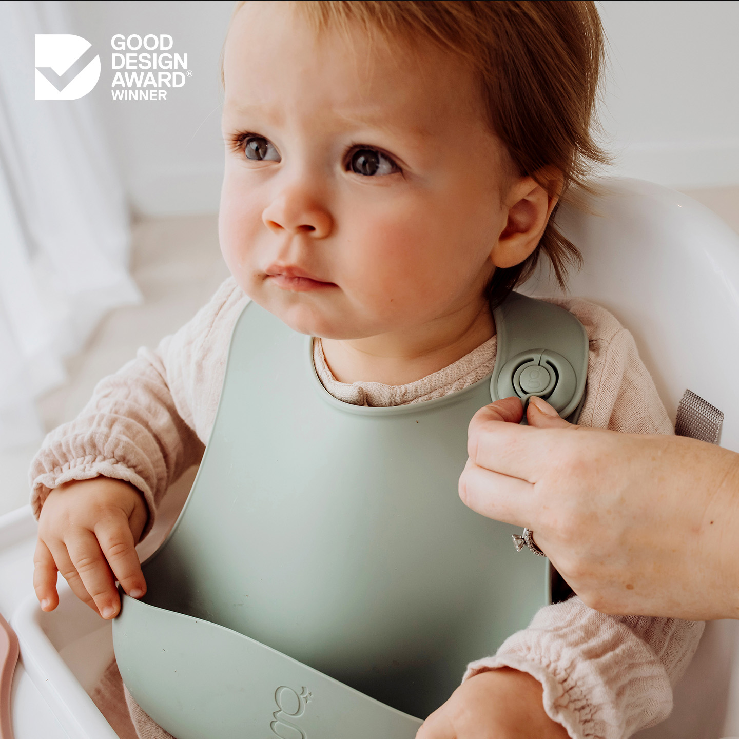 Product Development - The Gigi One-Handed Bib for Infants + Toddlers